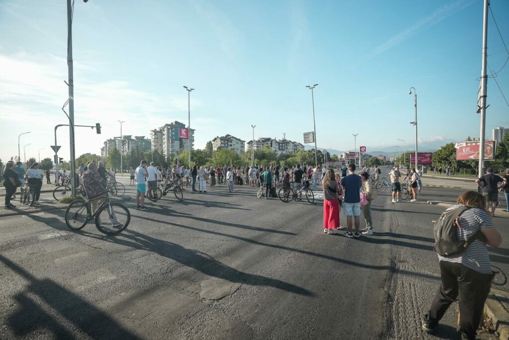 ГРаѓани на Аеродром на протест за чист воздух