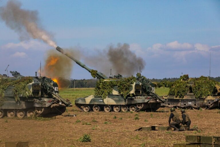 Руска артилерија вежба гаѓање