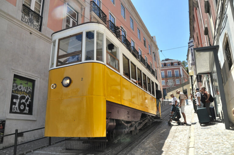 „Elevador da Glória“ во Лисабон