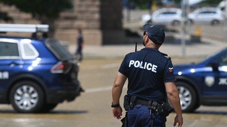 Полициска патрола во Бугарија по инцидентот со мигранти кај Бургас.