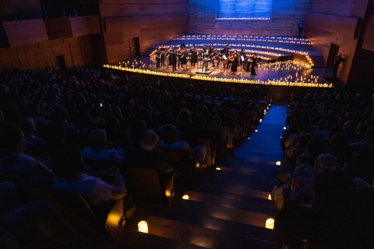 „Концерт на Профундис под светлина од свеќи во Македонската филхармонија“