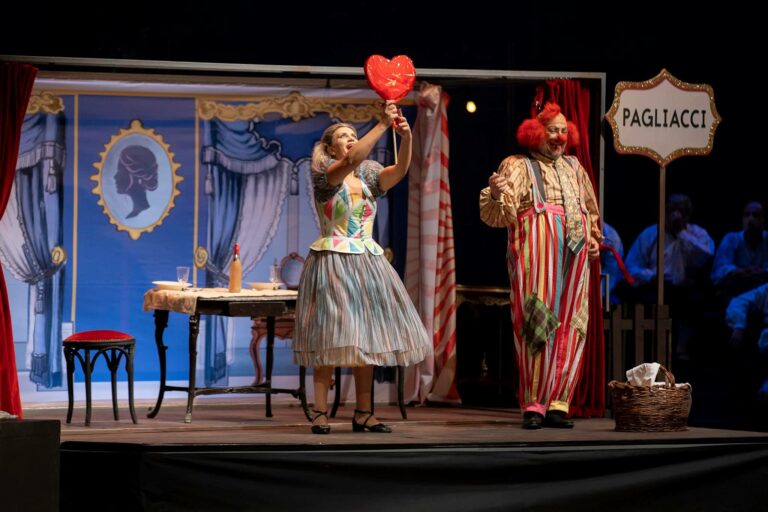 Сцена од операта „Палјачи“ во изведба на Националната опера и балет