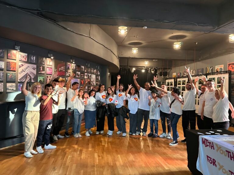 Глуви и наглуви лица Македонија