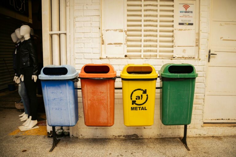 слика од корпи за селектирање отпад