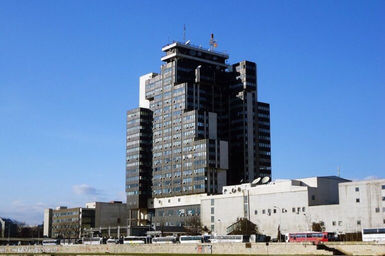 Зградата на Македонската радио-телевизија во Скопје