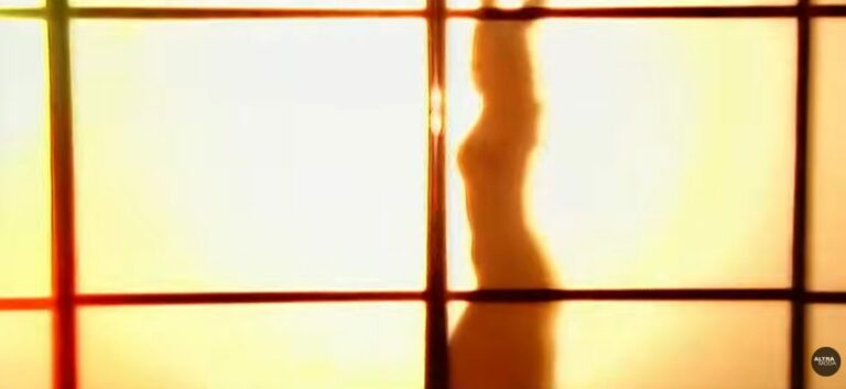 Дел од спотот на The Funk Phenomena